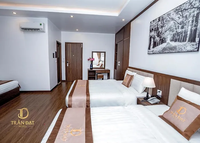 Khách sạn Trần đạt
